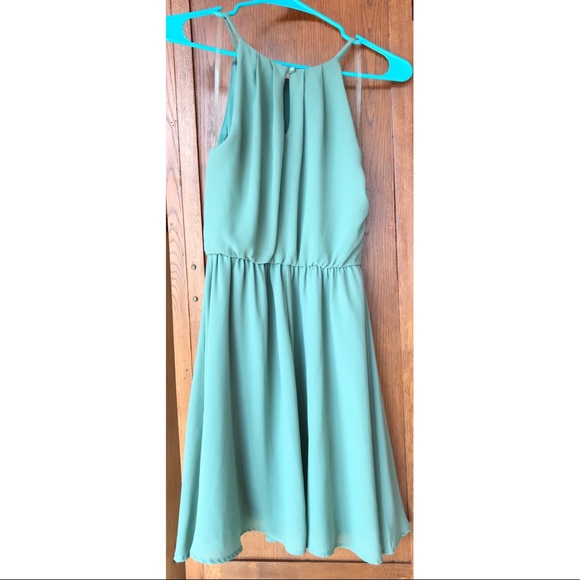 *SOLD* Fabulous Pale Green Short Dress {Francesca’s / Size Small / EUC} - Picture 2 of 5